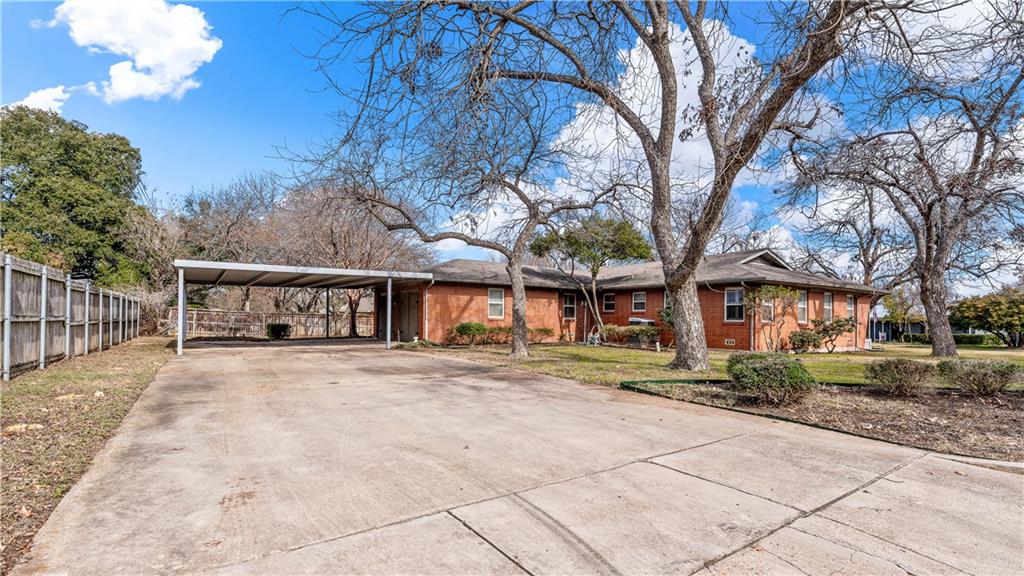 Old Oaks - Residential