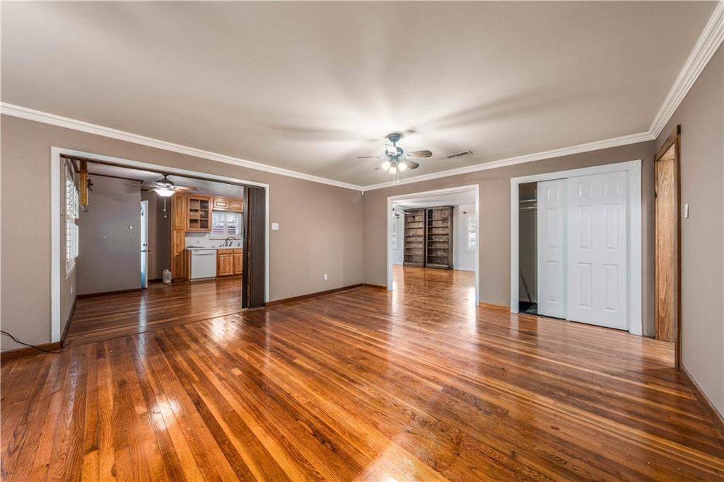 Old Oaks - Residential