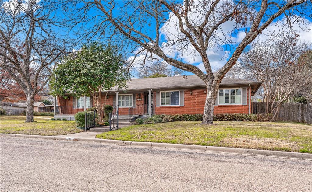 Old Oaks - Residential