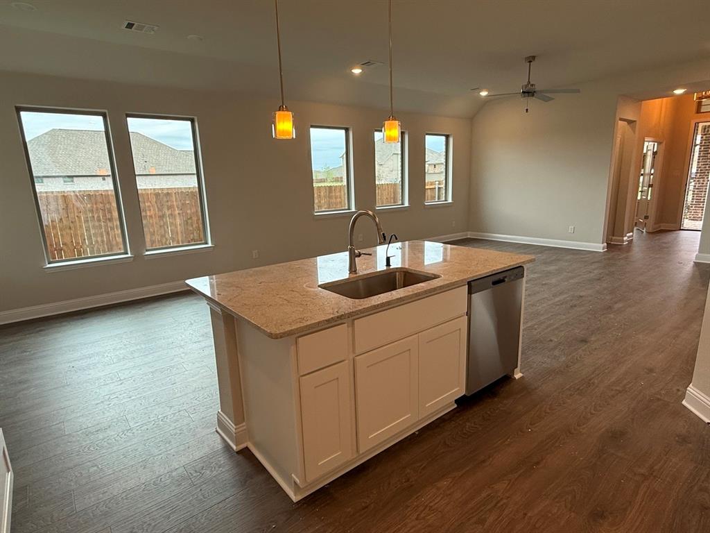 Summer Crest - Residential