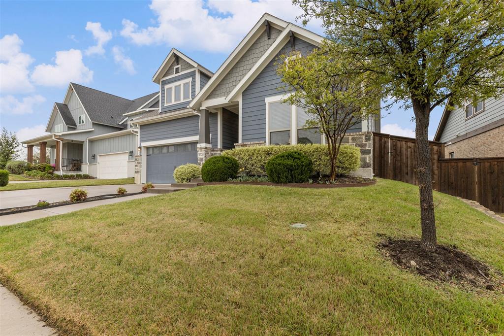 1725 Rolling Heights Lane