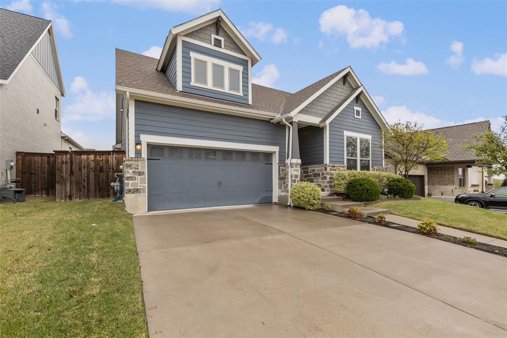 1725 Rolling Heights Lane