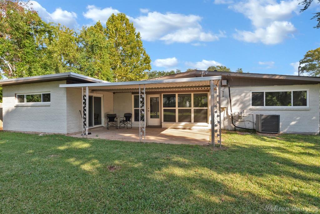 Bossier City, Louisiana 71111, United States, 3 Bedrooms Bedrooms, ,2 BathroomsBathrooms,Residential,Active,222208