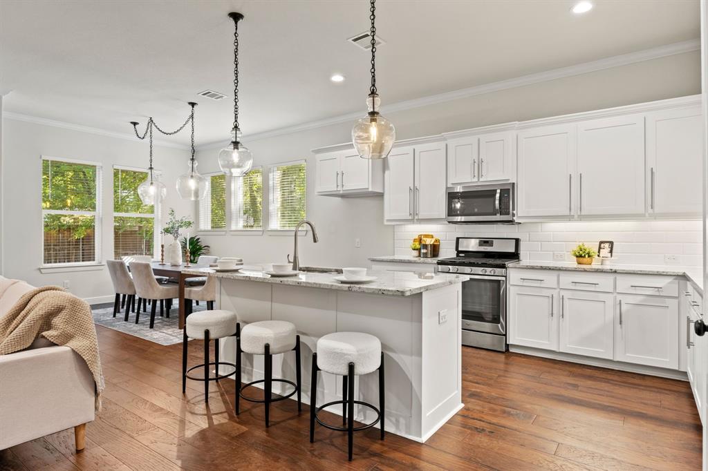 5630 Birchman Avenue