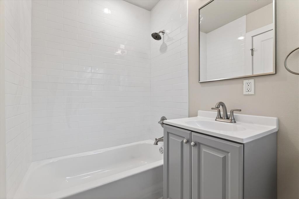 Carroll Park - Residential Income