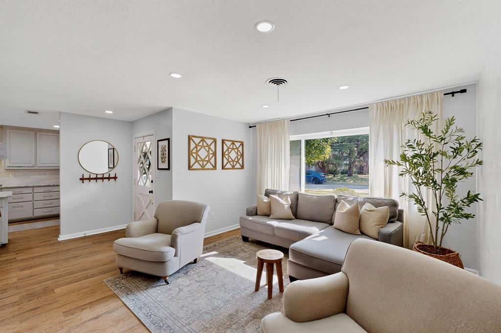 1519 Sunnybrook Drive