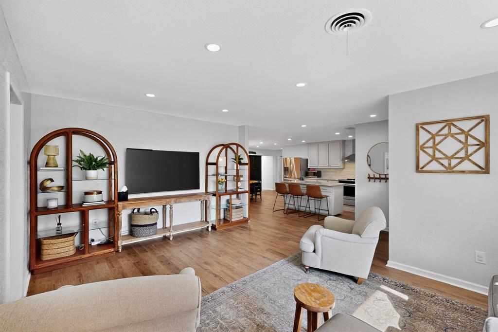 1519 Sunnybrook Drive