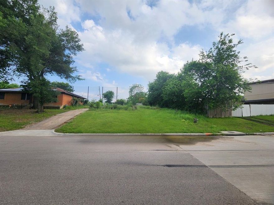 Vacant lot in an established area of Dallas ready for your next project. Located in an existing subdivision, this property offers a great opportunity for builders or investors. Property is being sold as-is. Seller has no knowledge of utilities, zoning, or development requirements. Buyer to independently verify all information including but not limited to utilities, building restrictions, permits, zoning, and feasibility of construction.