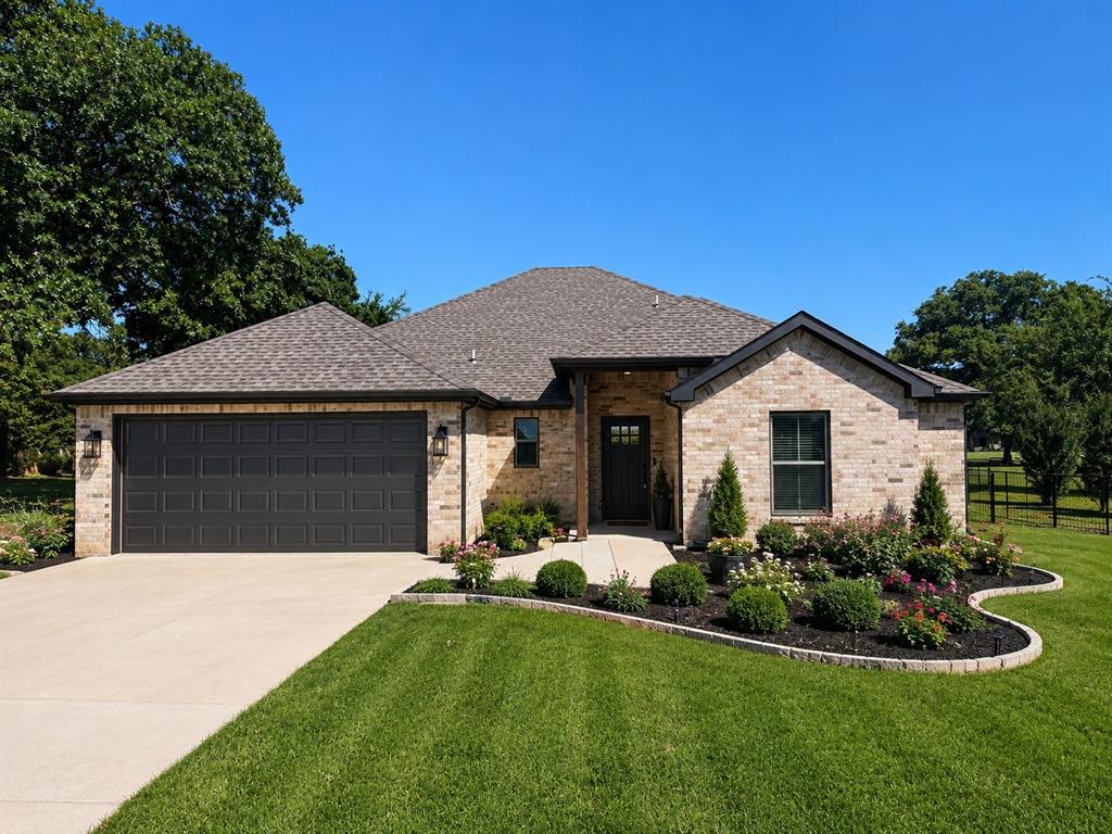 108 Kiowa Drive W