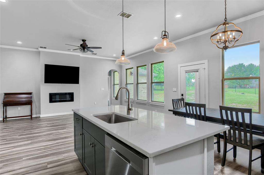 108 Kiowa Drive W