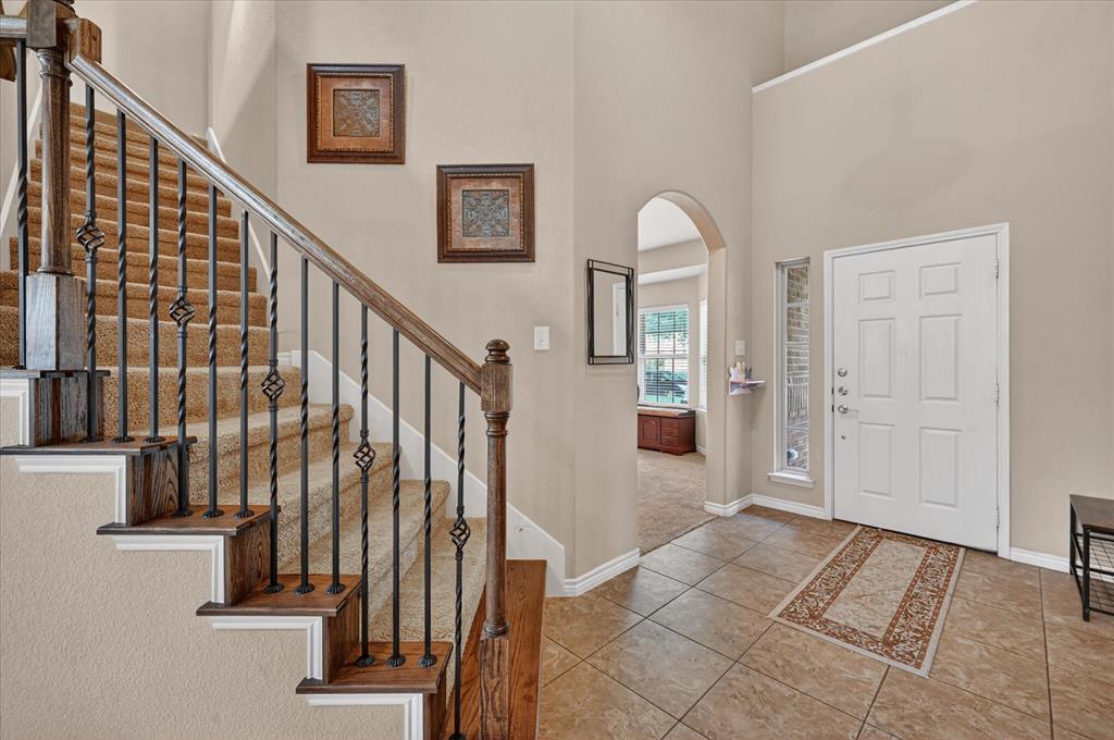 5920 Ivy Glen Drive