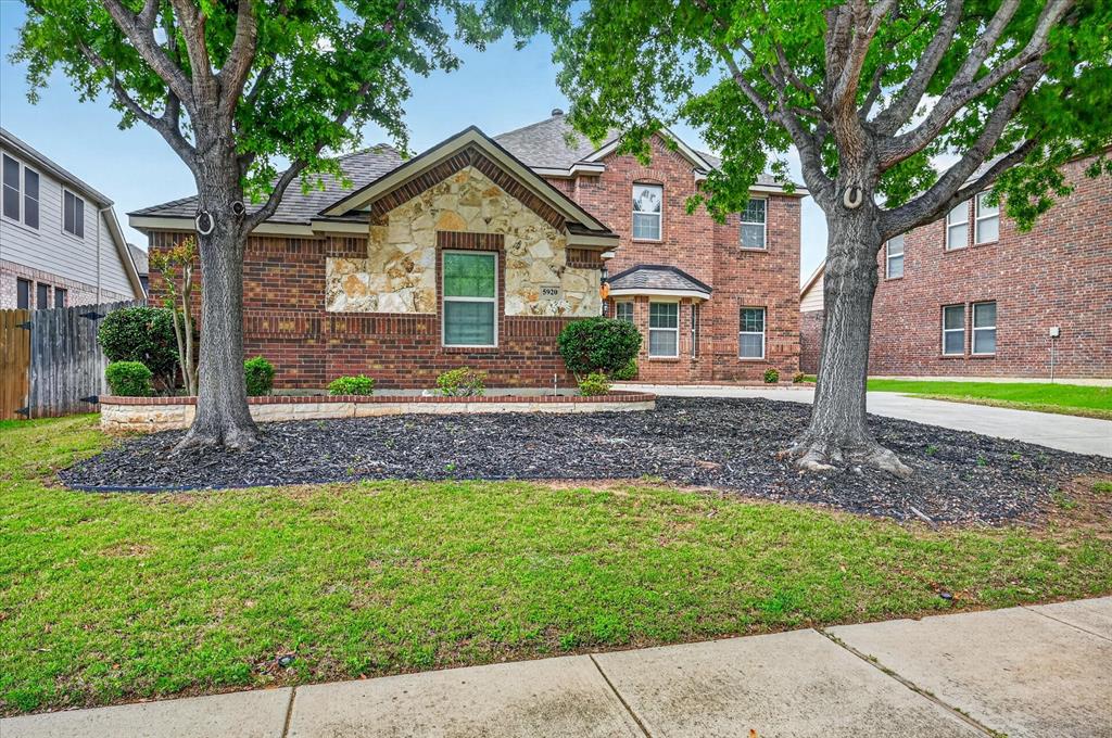 5920 Ivy Glen Drive