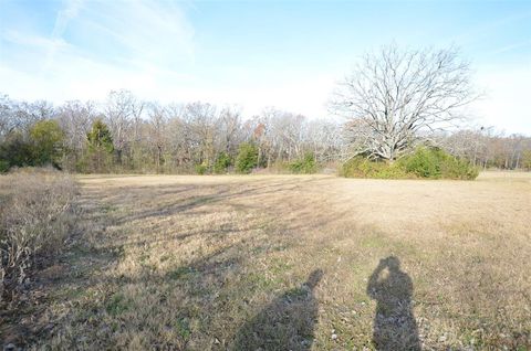 A home in Grand Saline