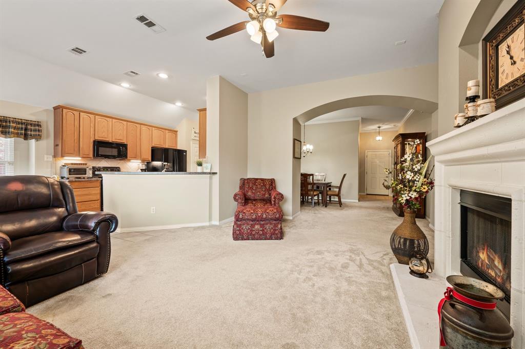 829 Sequoia Way