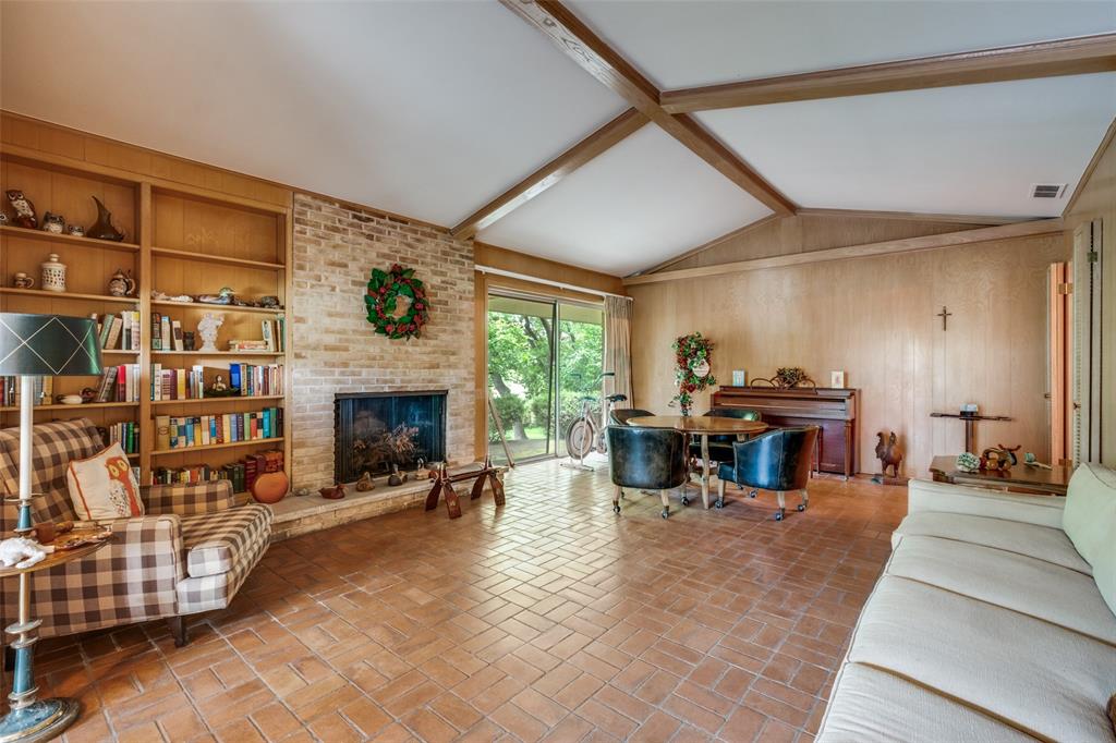 1723 Timbergrove Circle
