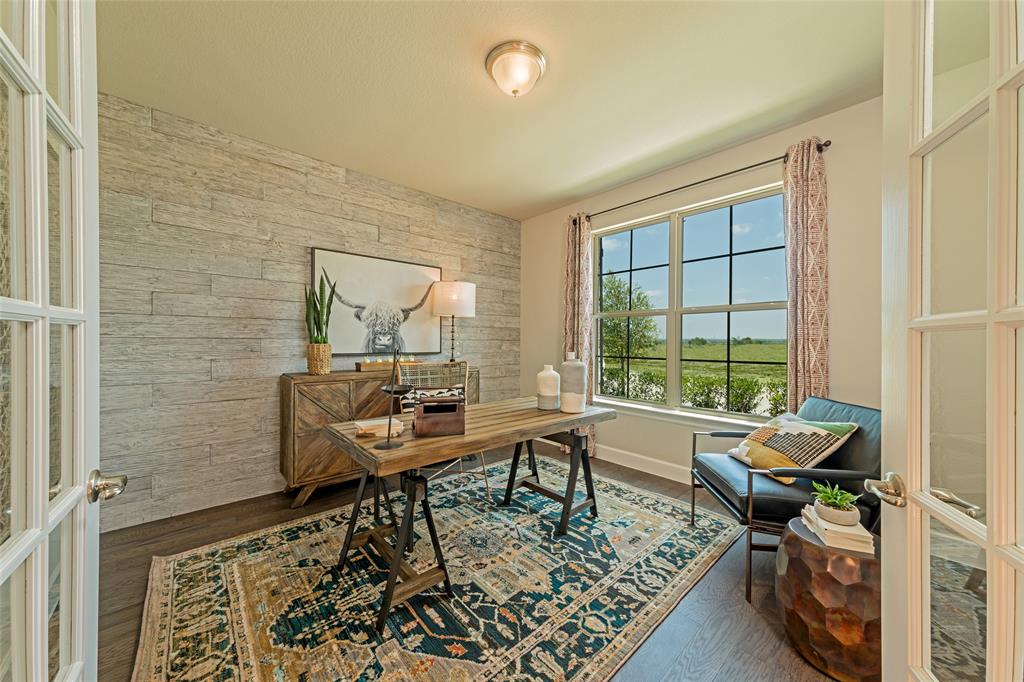 Valencia on the Lake - Residential