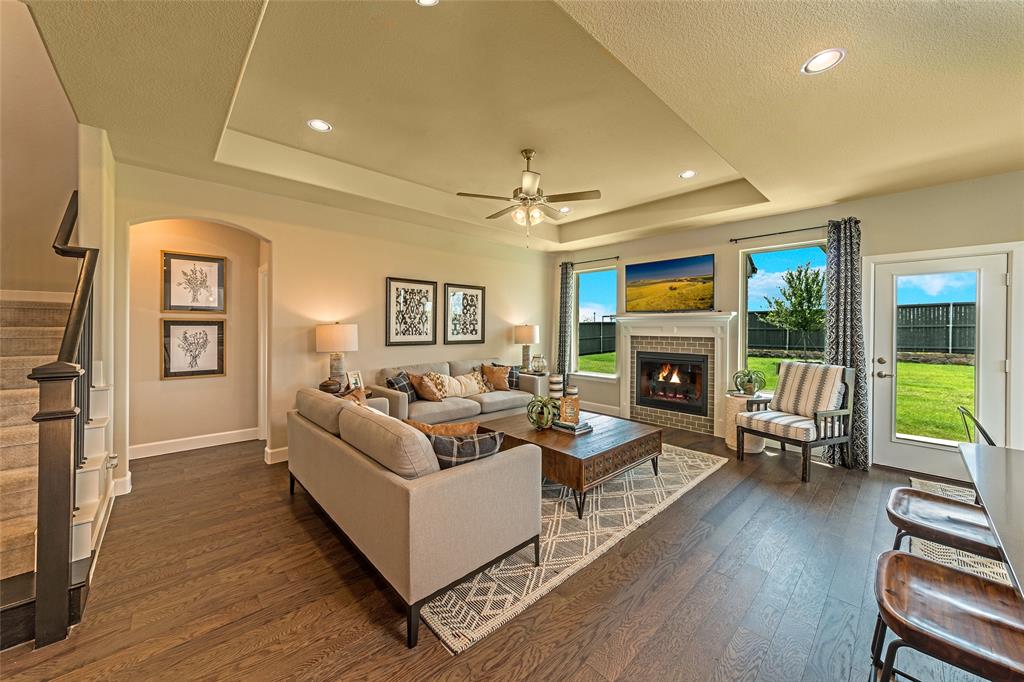 Valencia on the Lake - Residential