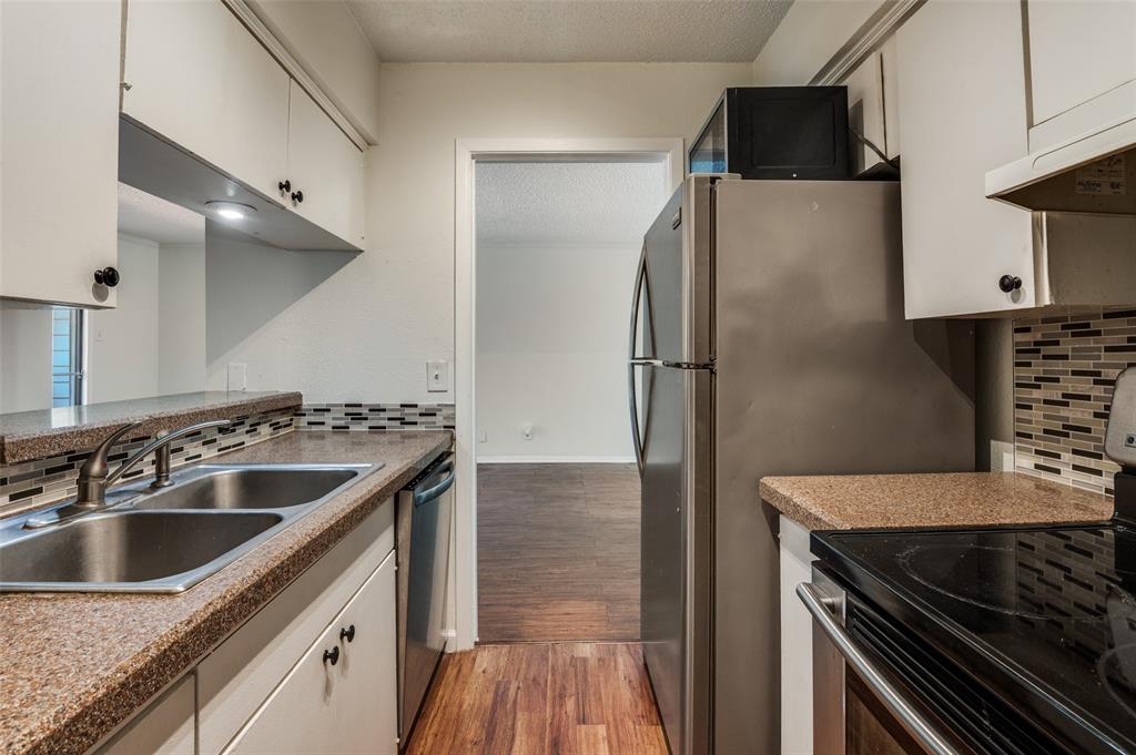 River Oaks Condos - Residential