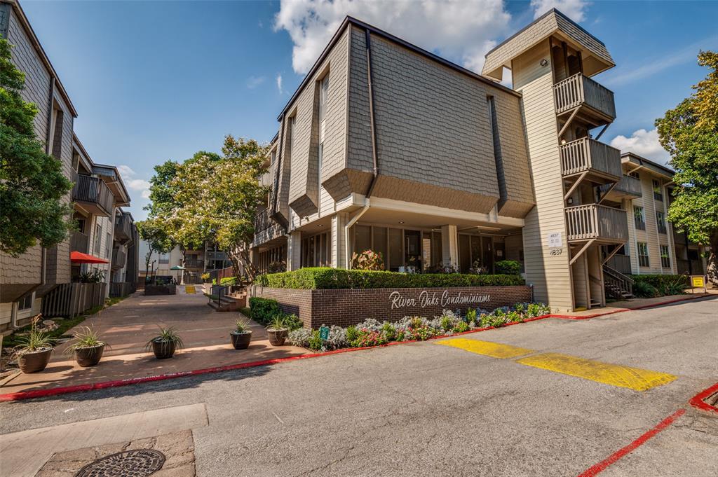 River Oaks Condos - Residential