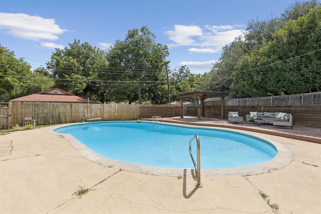 Lochwood - Residential