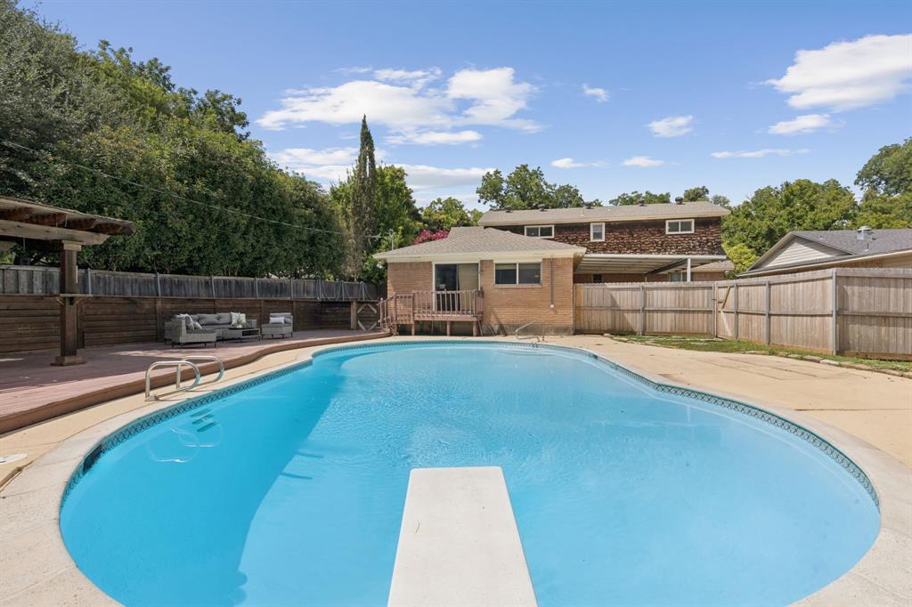 Lochwood - Residential