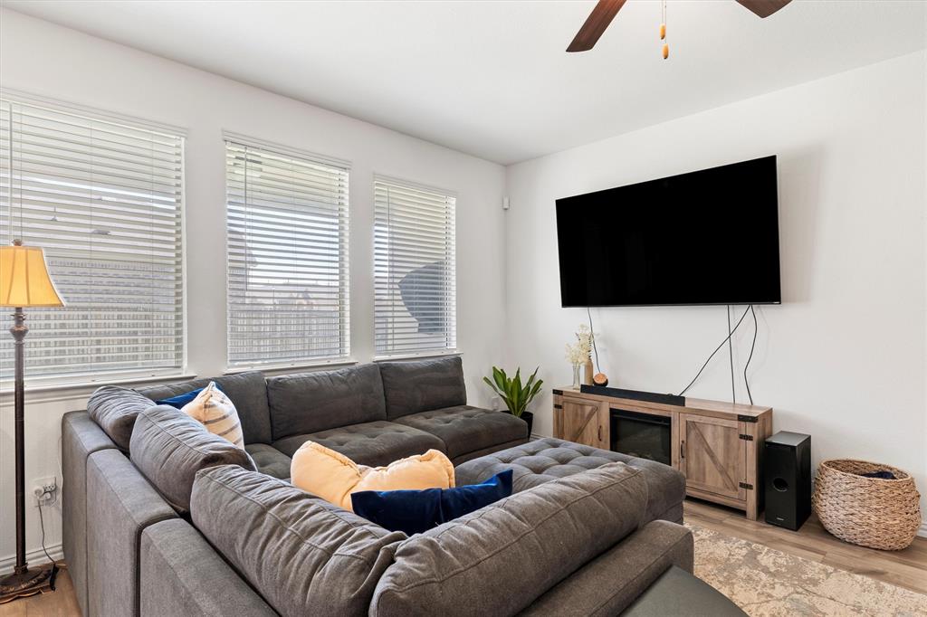 Trinity Xing Ph 5b - Residential