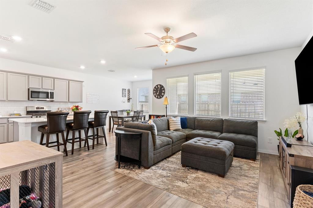 Trinity Xing Ph 5b - Residential