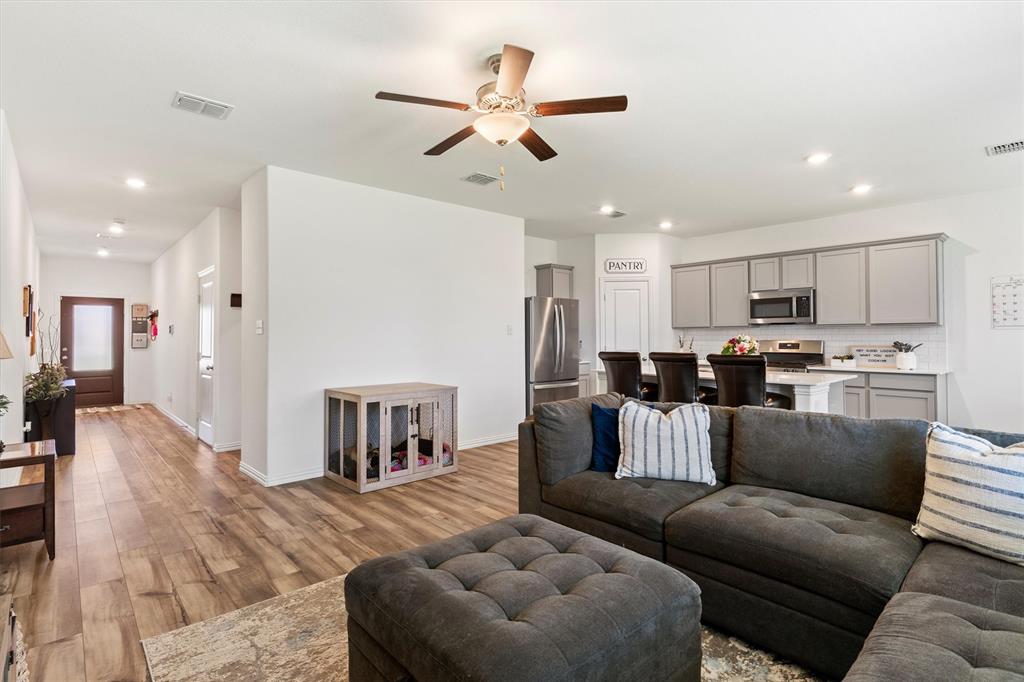 Trinity Xing Ph 5b - Residential