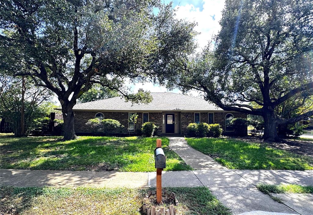 2616 Teakwood Lane