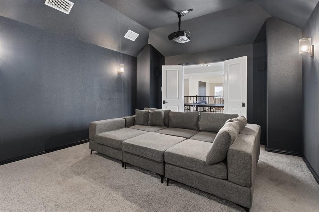 Castle Hills Ph 10 Lewisvil - Residential