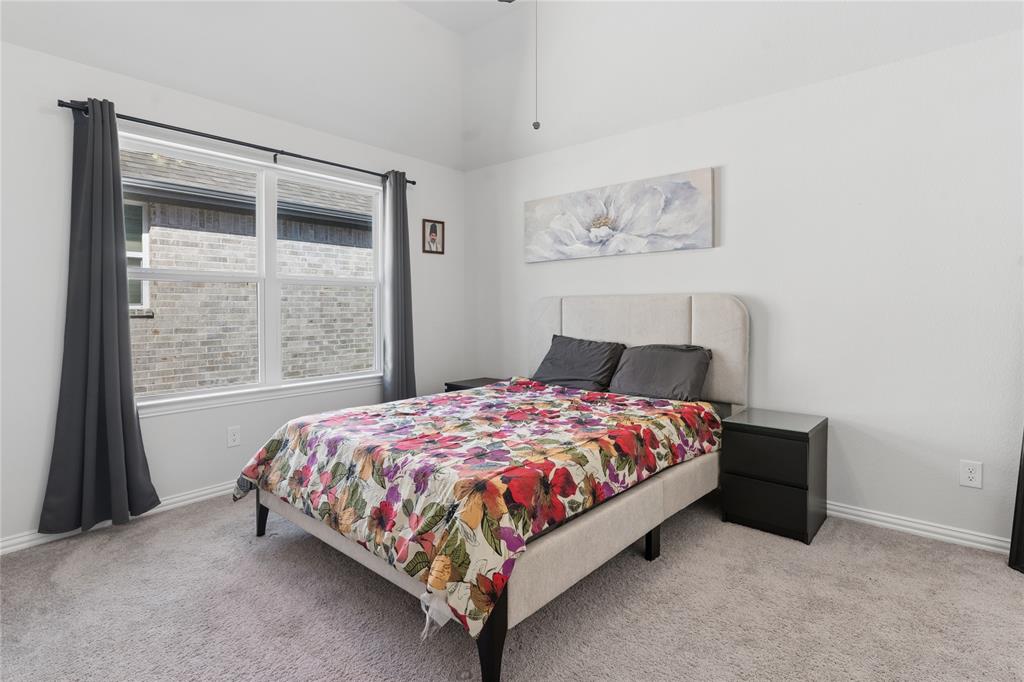 Castle Hills Ph 10 Lewisvil - Residential