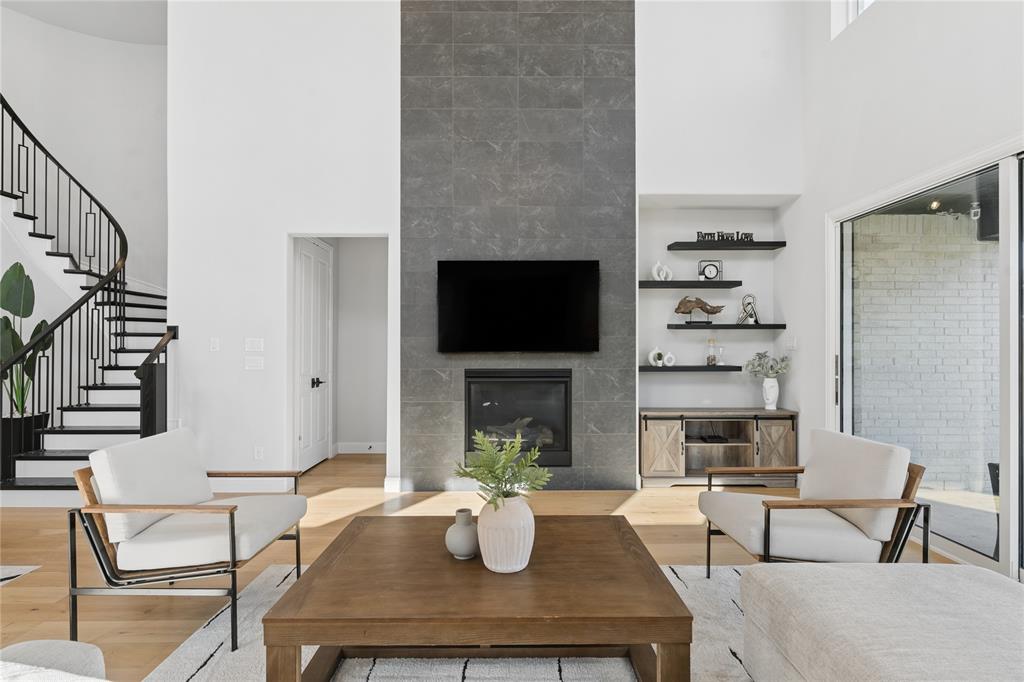 Castle Hills Ph 10 Lewisvil - Residential