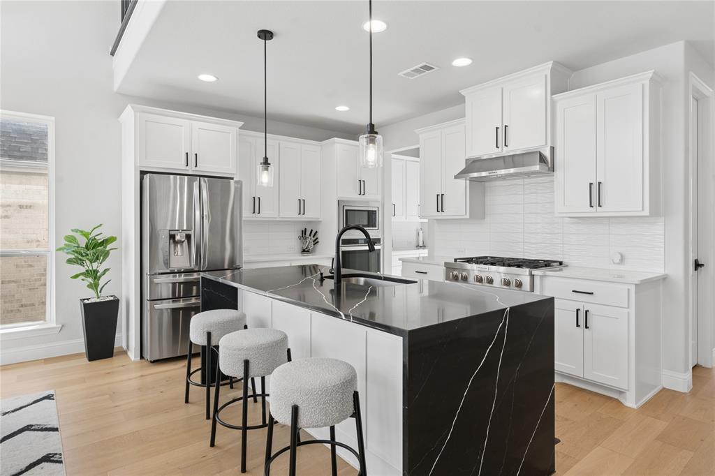 Castle Hills Ph 10 Lewisvil - Residential