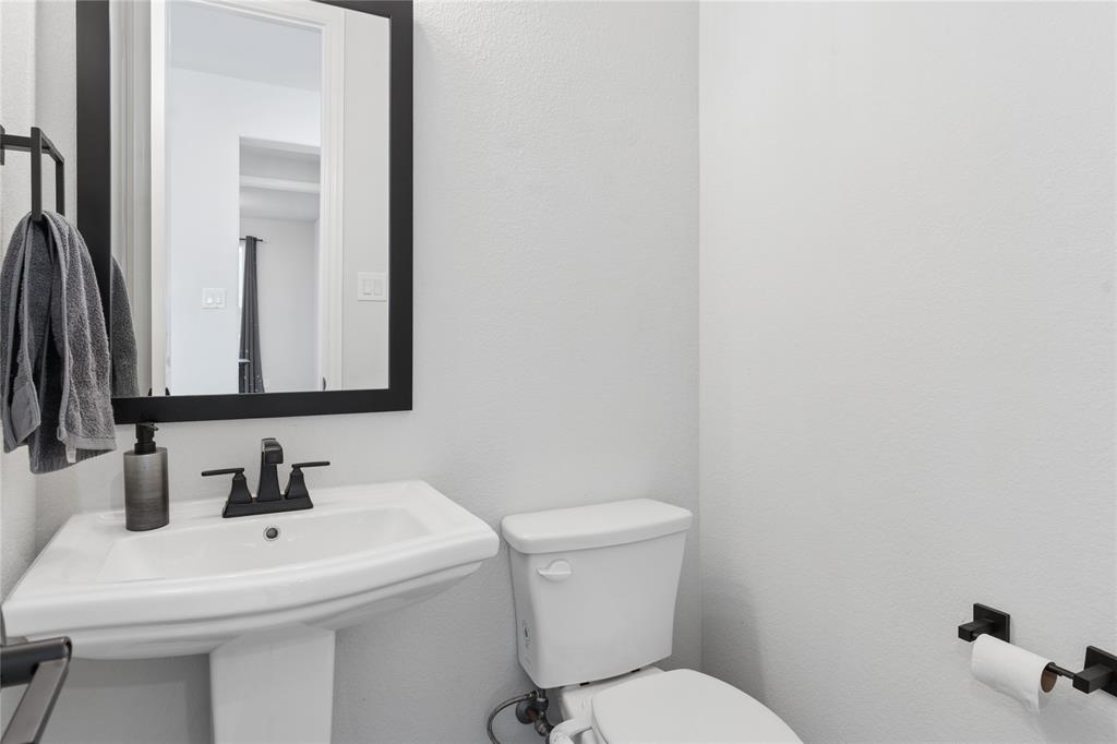 Castle Hills Ph 10 Lewisvil - Residential