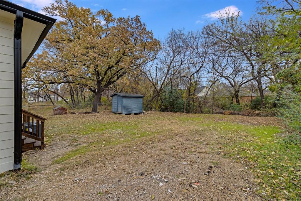 Eagle Ford Plaza 02 - Residential Lease