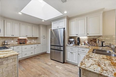 Tiny photo for 2816 N Creekwood Drive, Grapevine, TX 76051 (MLS # 21337875)