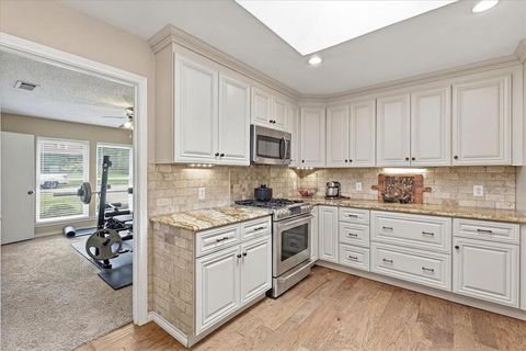 Tiny photo for 2816 N Creekwood Drive, Grapevine, TX 76051 (MLS # 21337875)