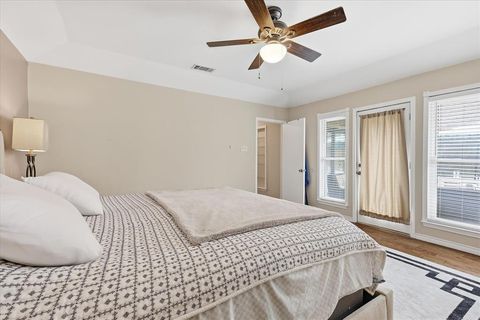 Tiny photo for 2816 N Creekwood Drive, Grapevine, TX 76051 (MLS # 21337875)