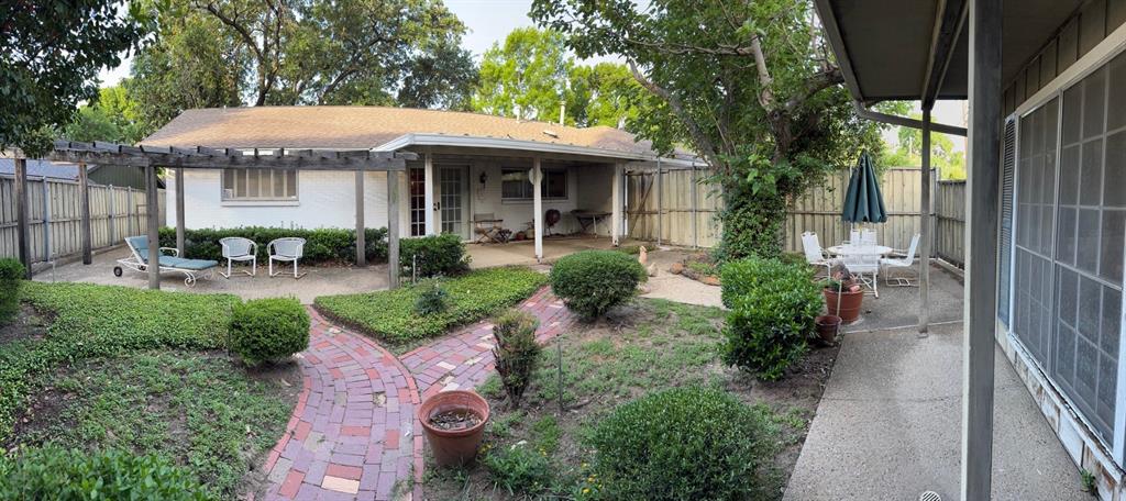 Lovers Lane East - Residential