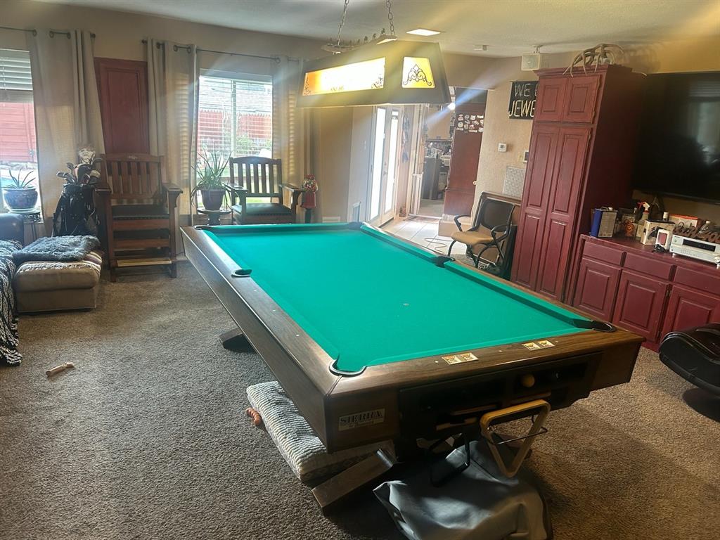 413 Blue Jay Court