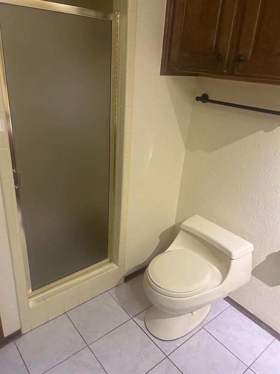 413 Blue Jay Court