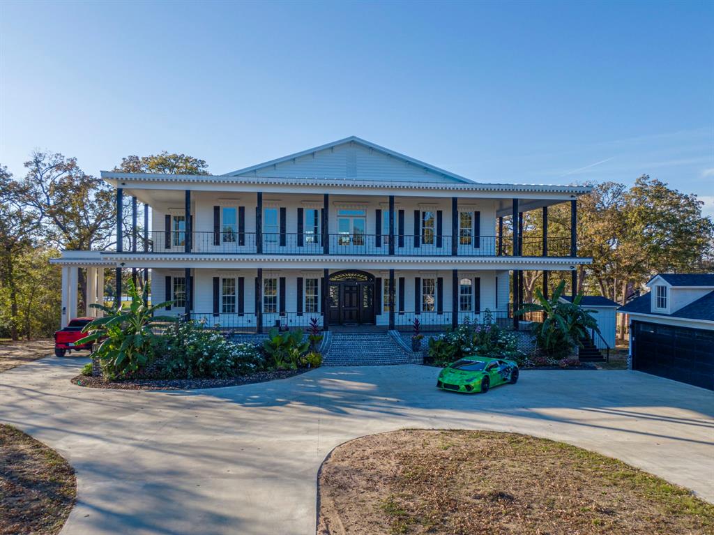 Country Club - Residential