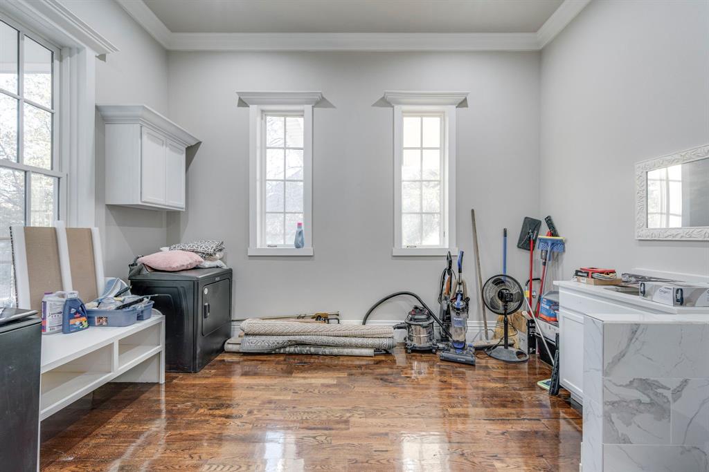 Country Club - Residential