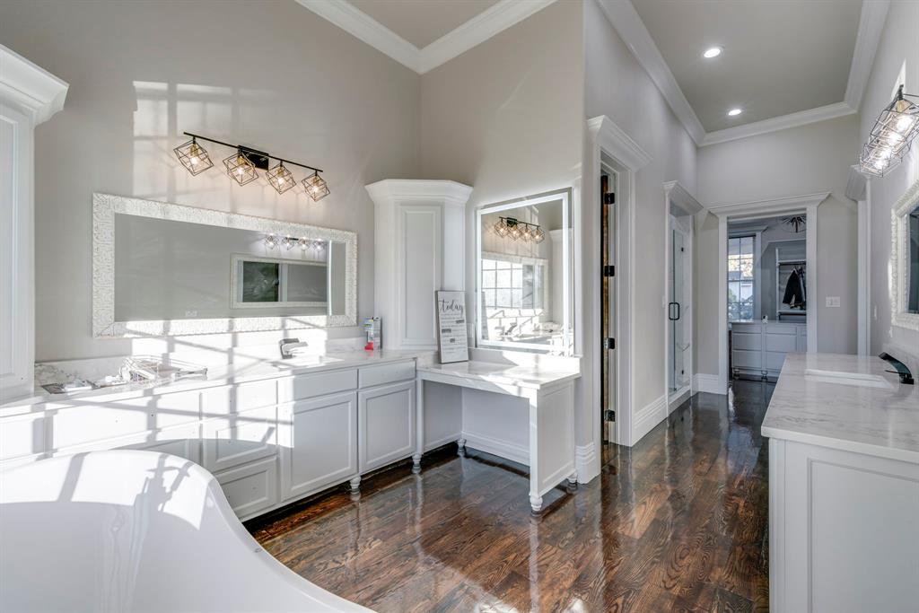 Country Club - Residential