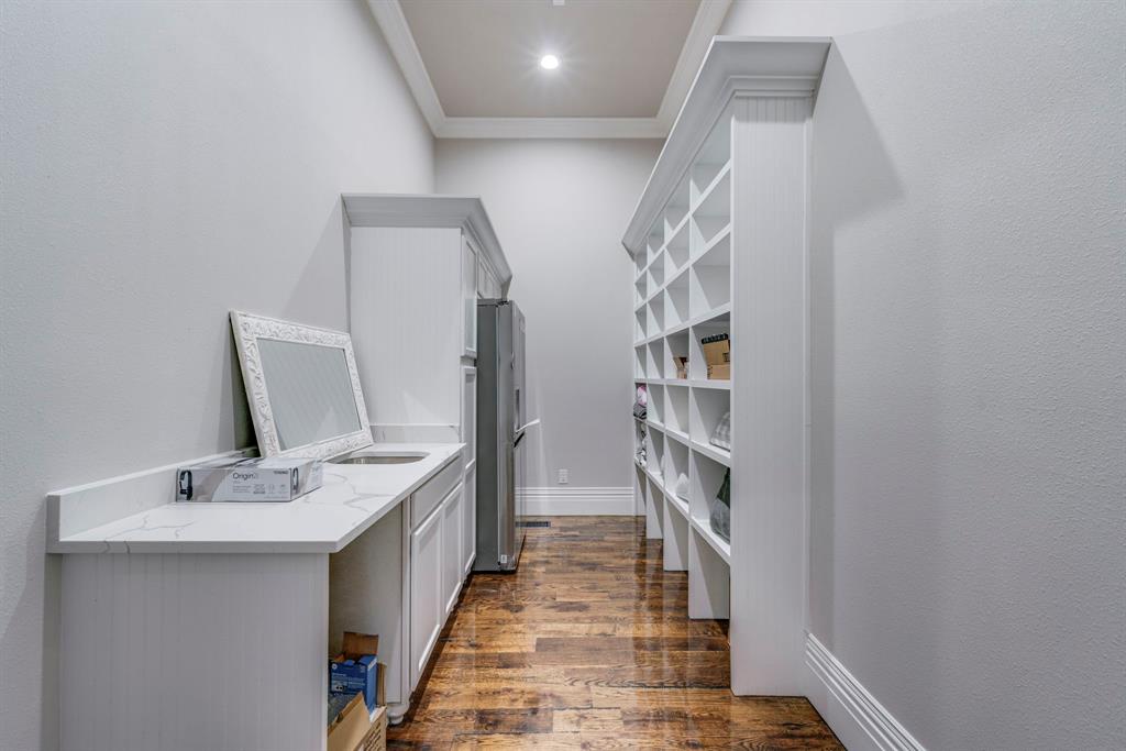 Country Club - Residential