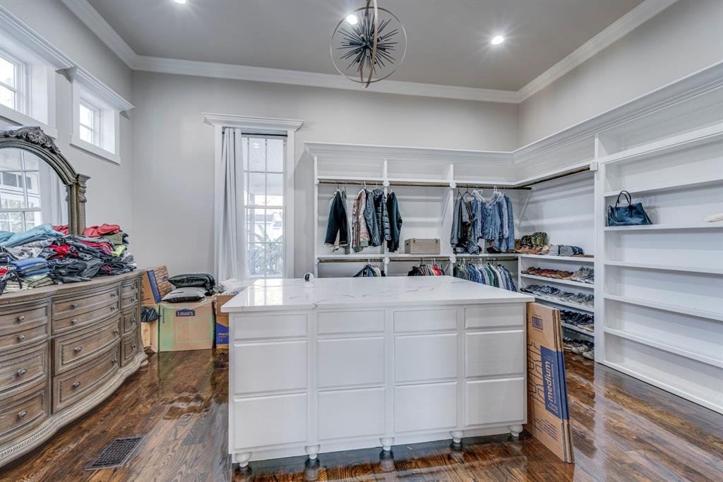 Country Club - Residential