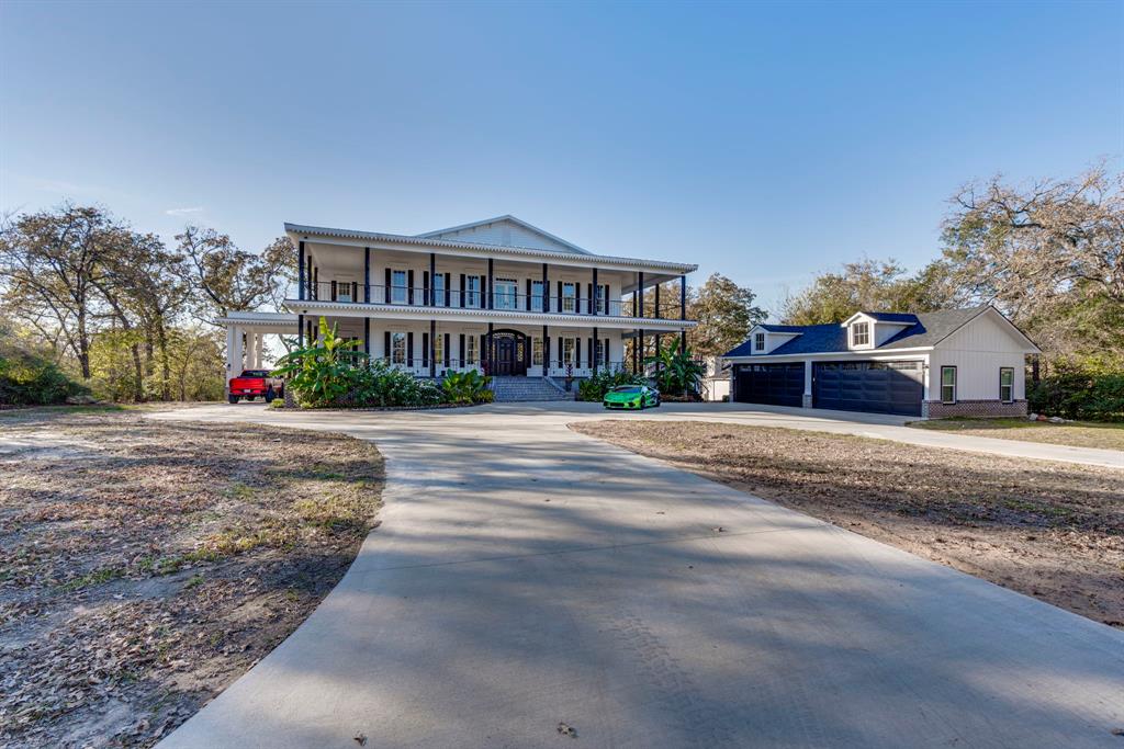 Country Club - Residential