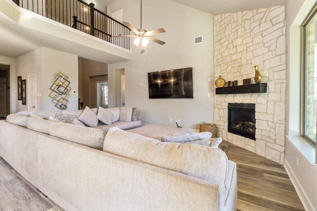 2711 Trinity Ridge Street