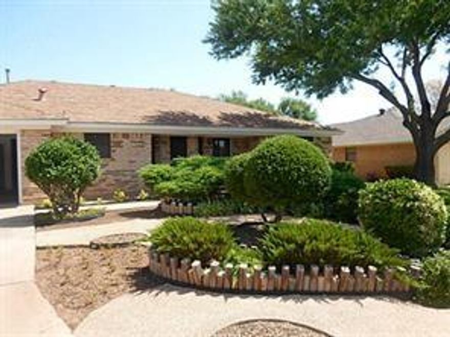 This maintained home offers generously sized rooms and thoughtful features throughout. Feel free to update it to your satisfaction.
Perfectly situated near doctors' offices, a pharmacy, grocery stores, the mall, and local schools, providing convenience for the whole family. Enjoy the large, well-equipped kitchen and abundant built-in storage throughout the home. Both bathrooms feature double vanities for added comfort and functionality. Step outside to a charming and spacious backyard and don't miss the versatile outbuilding...ideal for a man cave, she-shed, workshop, studio or office. This home has what a family needs in an ideal location! See it and buy it today.