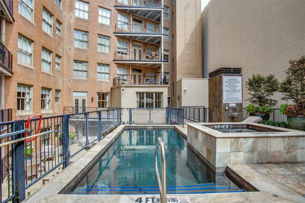 Neil P At Burnett Park Condo - Residential